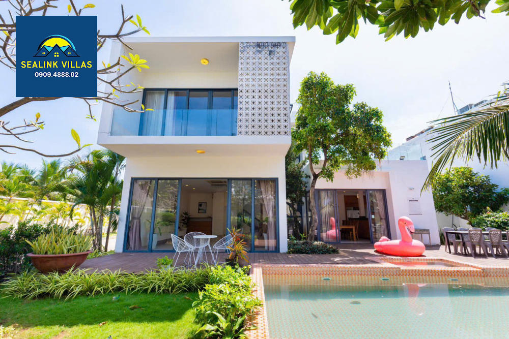 Khách cần mang theo 100% căn cước công dân (CCCD) hoặc gửi hình trước một ngày để làm thủ tục đăng ký.